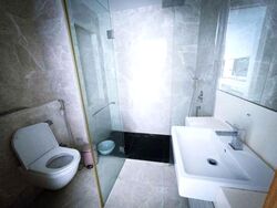 6 Derbyshire (D11), Condominium #569815271